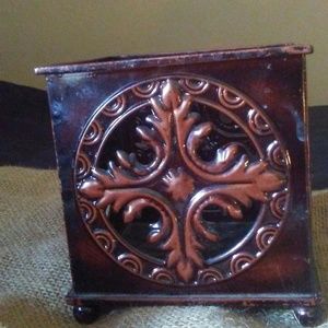 Candle holder or table decor